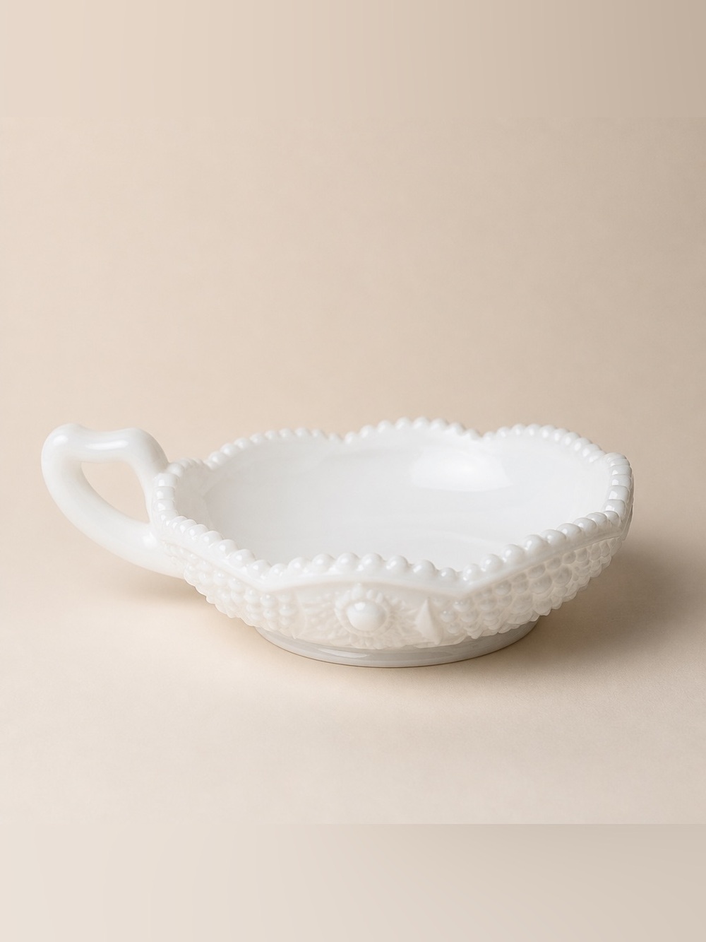 Kemple milk glass candy dish, gravy boat or trinket dish